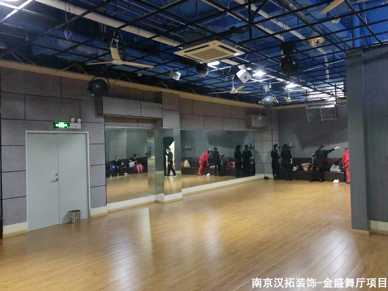 中央门金盛舞厅开业啦!爱跳舞的朋友们快来看看吧 中央门金盛舞厅开业啦!爱跳舞的朋友们快来看看吧